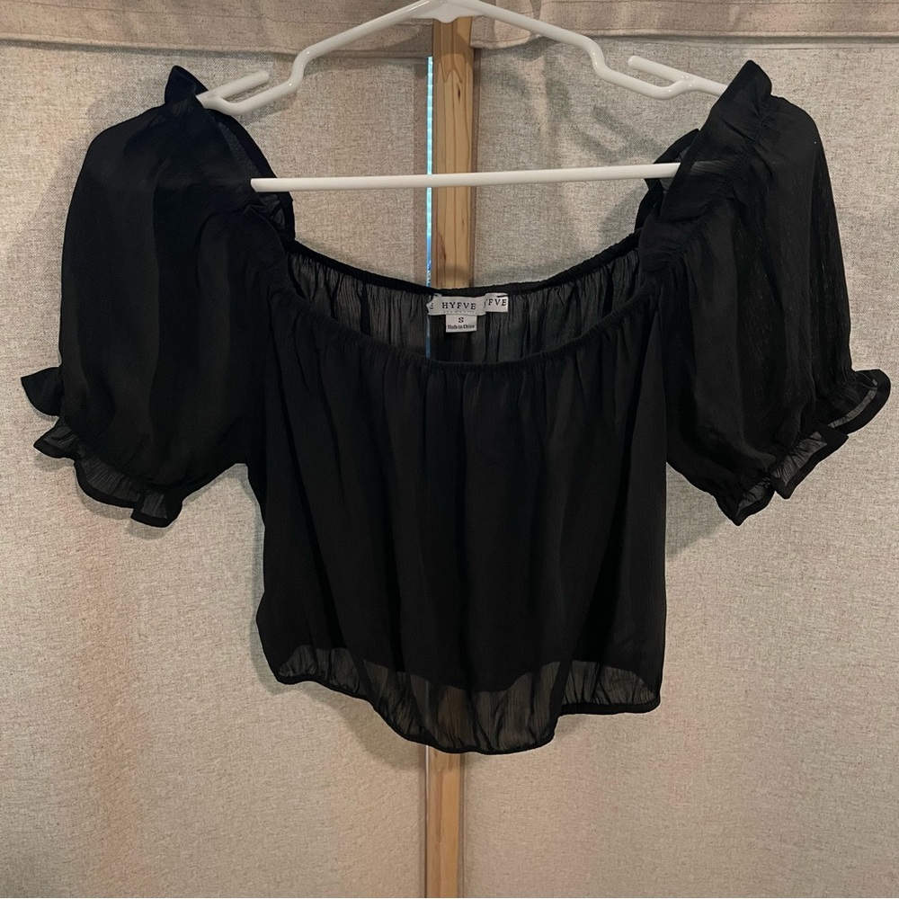 HYFVE Short Sleeve Crop Top